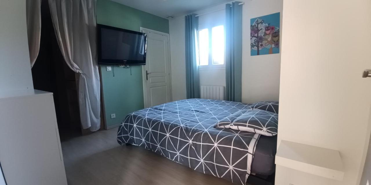 Grande Maison Entiere De 120M2 Epron Exterior foto